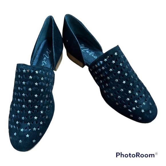 Matisse Constellation Star Studded Black Leather Flats Sz 8.5M - NIB - Picture 1 of 11